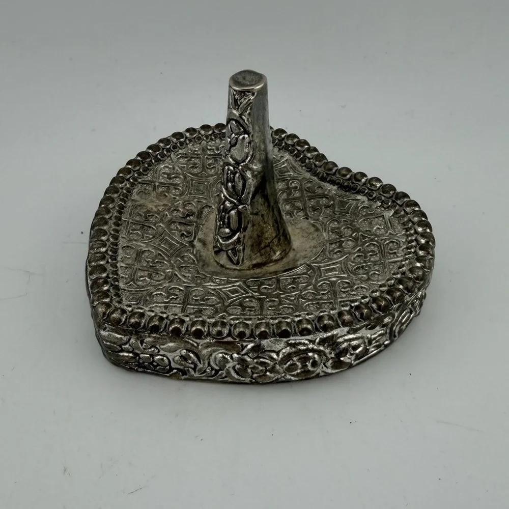 Heritage Mint Ltd Silver Tone Heart Embossed Floral Ornate Ring Holder Stand